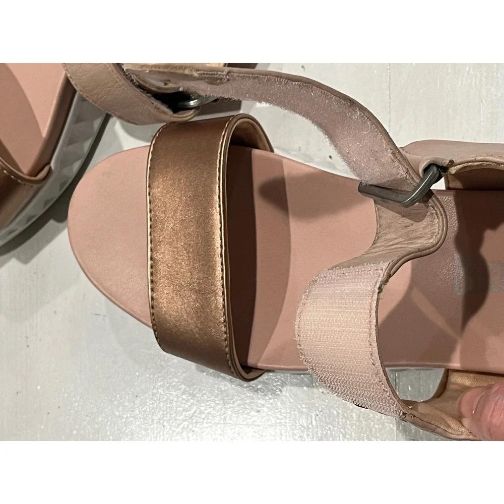Fiesta Platform Sandals Rose Gold Straps‎ White Sole Women's Size 8M